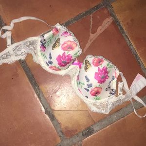 Victoria’s Secret Bra